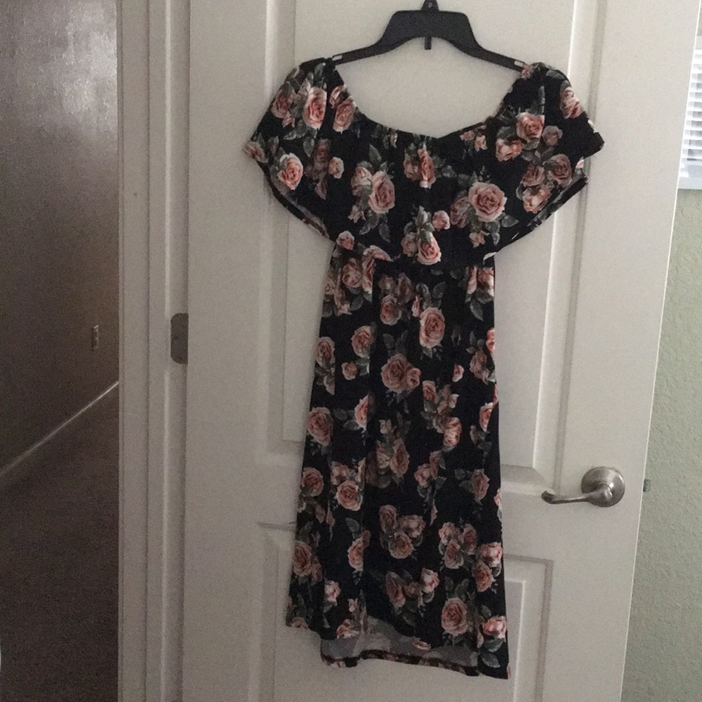 Off the shoulder maternity dress